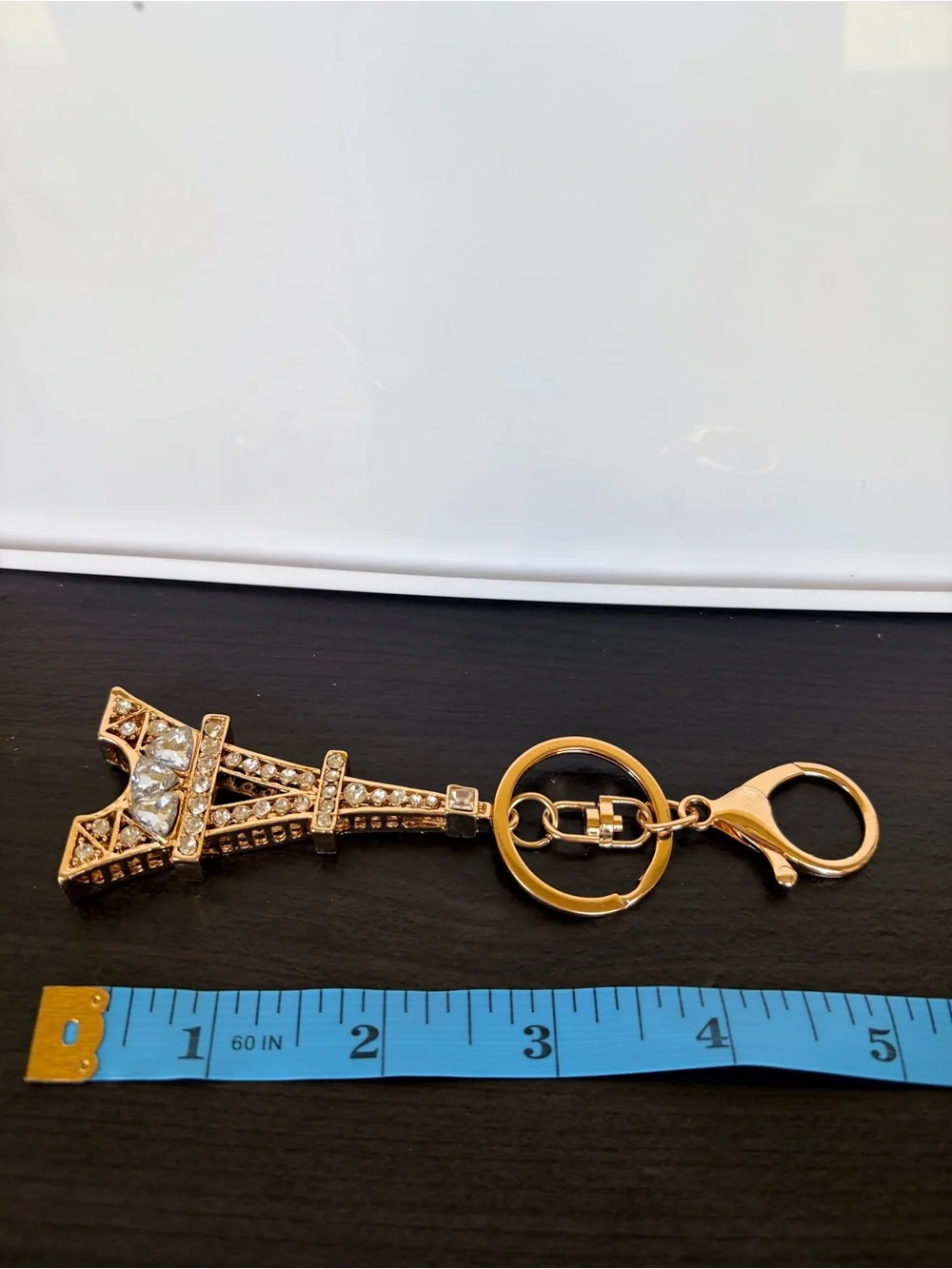 Sparkling Gold Eiffel Tower Crystal Keychain - Chic Women’s Accessory